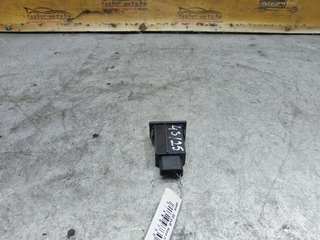 Кнопка открытия лючка топливного бака TGLPYY Toyota Avensis купить с доставкой