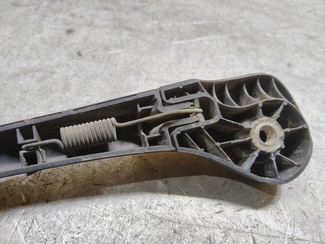 Щеткодержатель задний 1WERG0 Renault Scenic купить на авторазборке