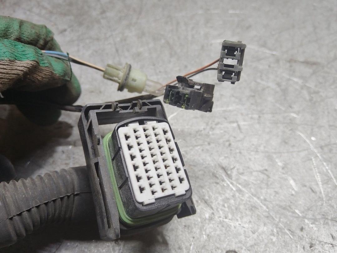 Проводка двери передней правой 53FVN9 Renault Laguna купить с доставкой