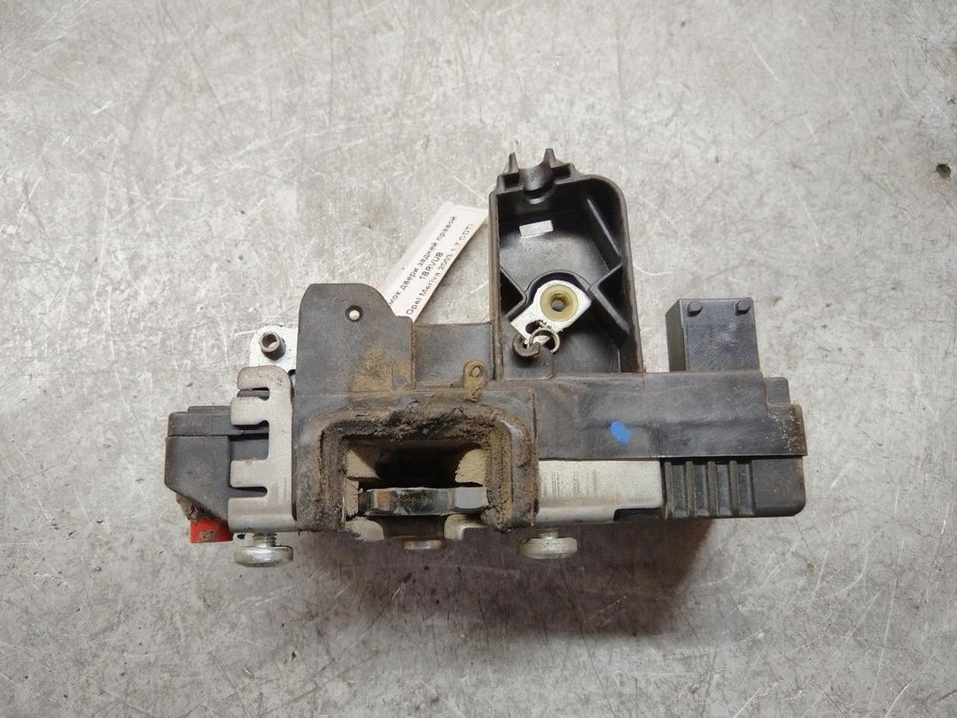 Замок двери задней правой 1BRVUB Opel Meriva купить