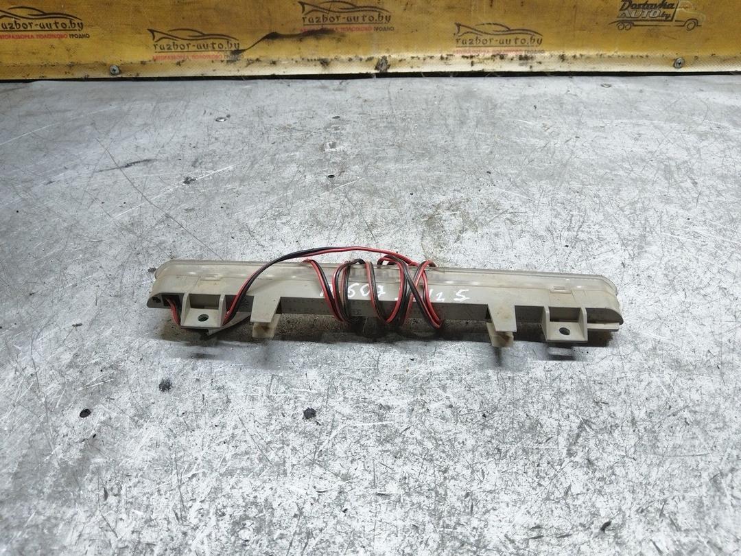 Стоп-сигнал HD1Y7Y Peugeot 607 купить с доставкой