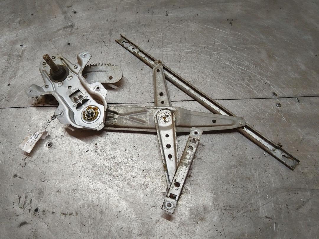 Стеклоподъемник задний левый 30S81Y Rover 45