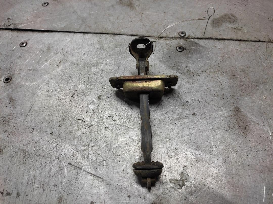 Ограничитель открывания двери задней X6RKQE Mazda 6