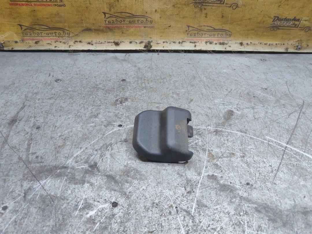 Пластик салазок сиденья LJKLG3 Volvo XC70 - Фото 1