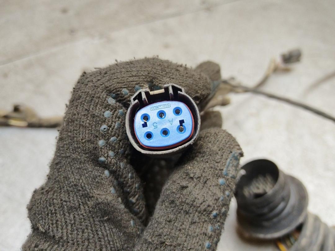 Проводка двери передней правой DWNKGB Volkswagen Sharan купить с доставкой