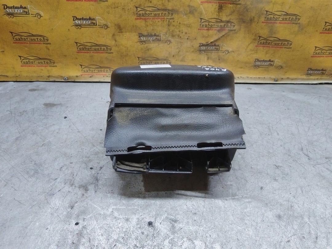 Кожух рулевой колонки Z5FWQL Peugeot 406 купить в магазине запчастей бу