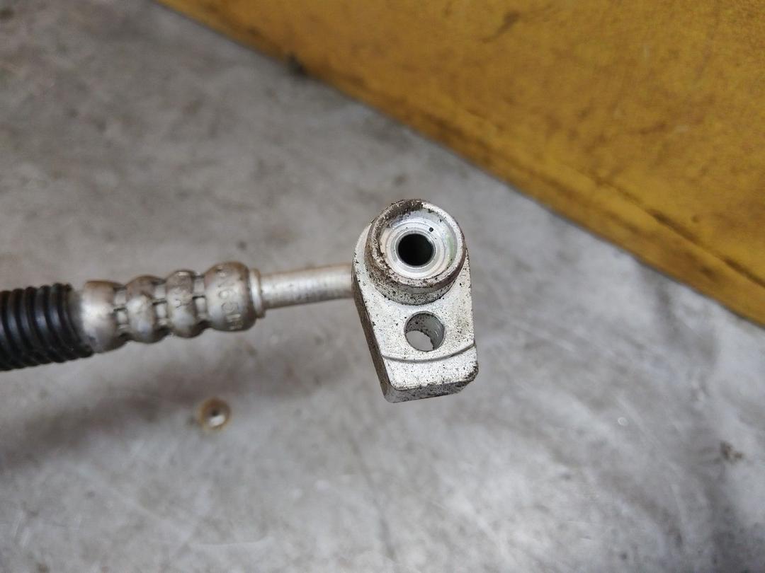 Трубка кондиционера VQM9PM Ford Fusion - Фото 4