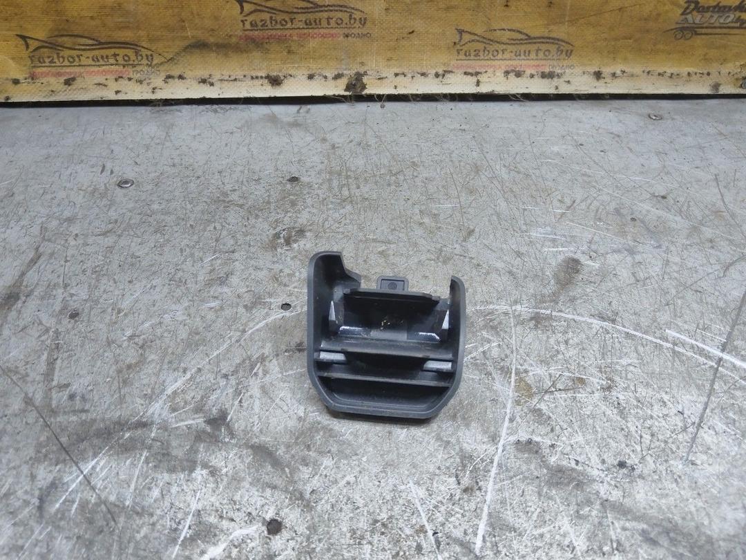 Пластик салазок сиденья FT88QQ Volvo XC70 - Фото 3