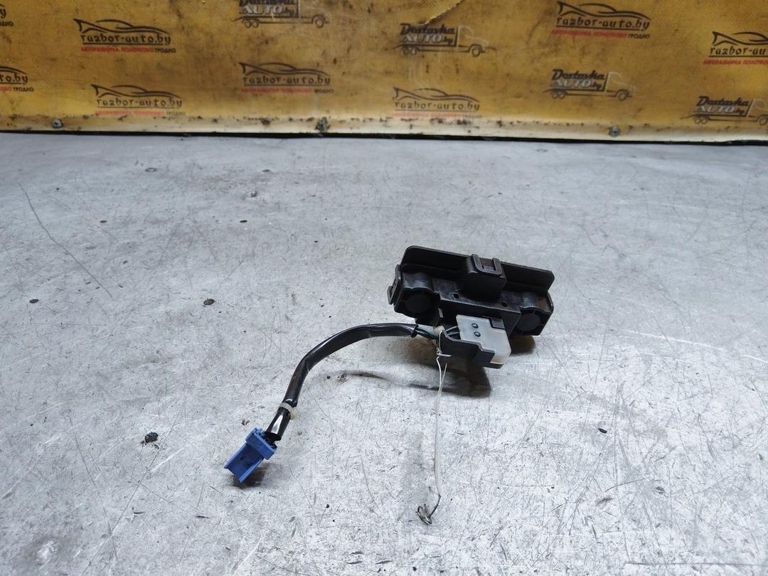 Кнопка открытия багажника PARU60 Honda Accord купить