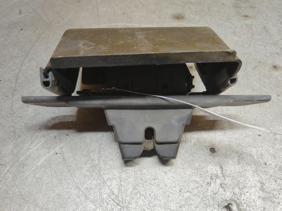 Замок багажника C07901 Saab 9-3