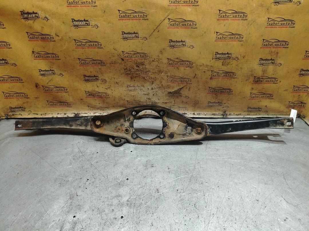 Кронштейн редуктора 2WS0LB Audi A6 - Фото 1
