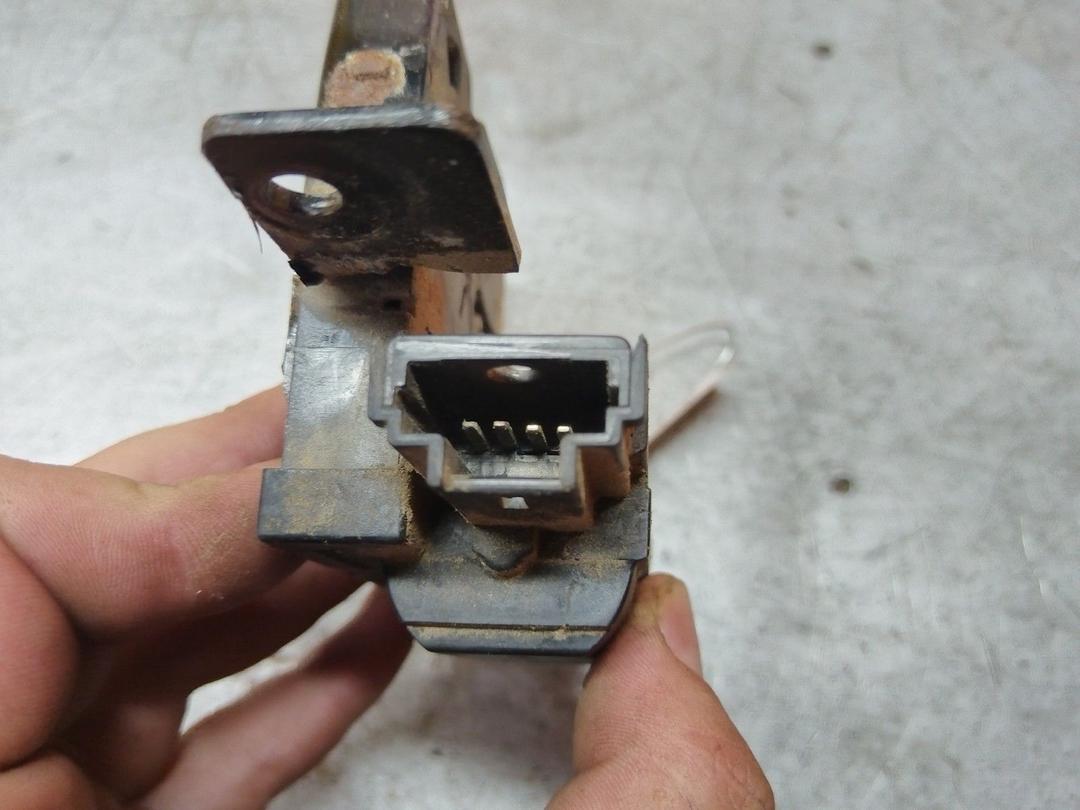 Замок багажника NQ0RQ9 Renault Scenic купить с доставкой