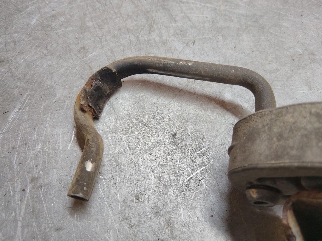 Кронштейн глушителя QMBXS1 Volkswagen Passat - Фото 3