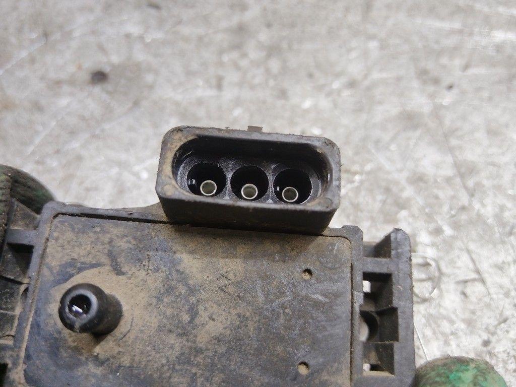 Датчик холостого хода 1K0HFW Renault Scenic - Фото 3