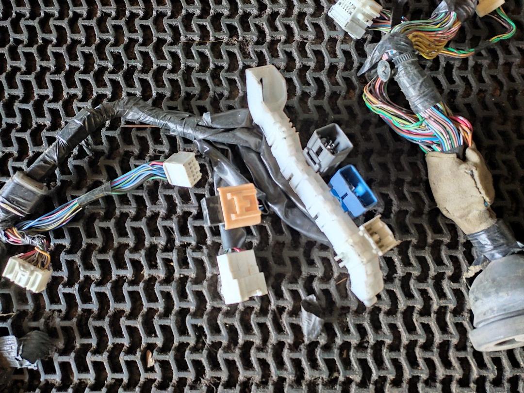 Проводка двигателя XGCO7K Mazda MPV - Фото 4