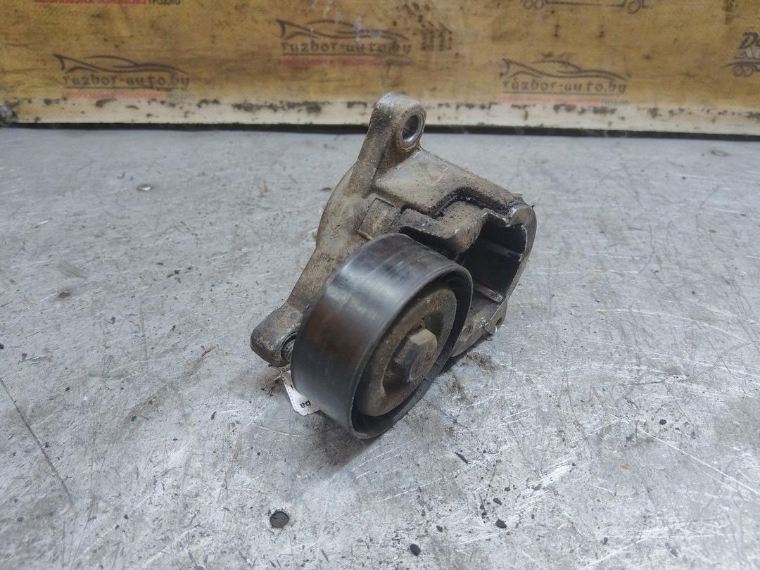 Натяжитель ремня генератора UE7LY2 Citroen Xsara Picasso - Фото 1