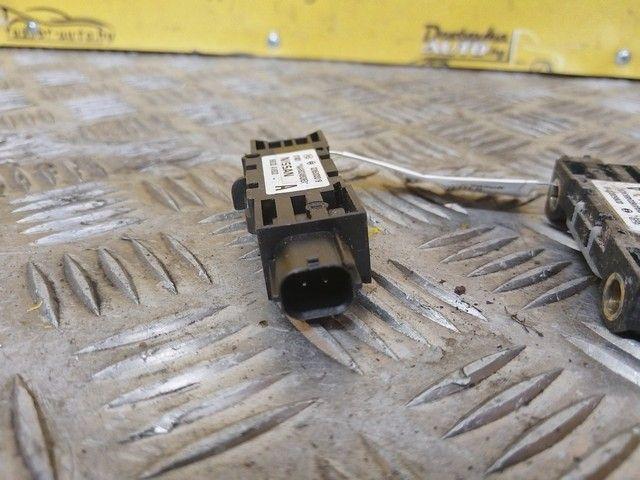 Датчик удара ZZIZCT Nissan Primera купить