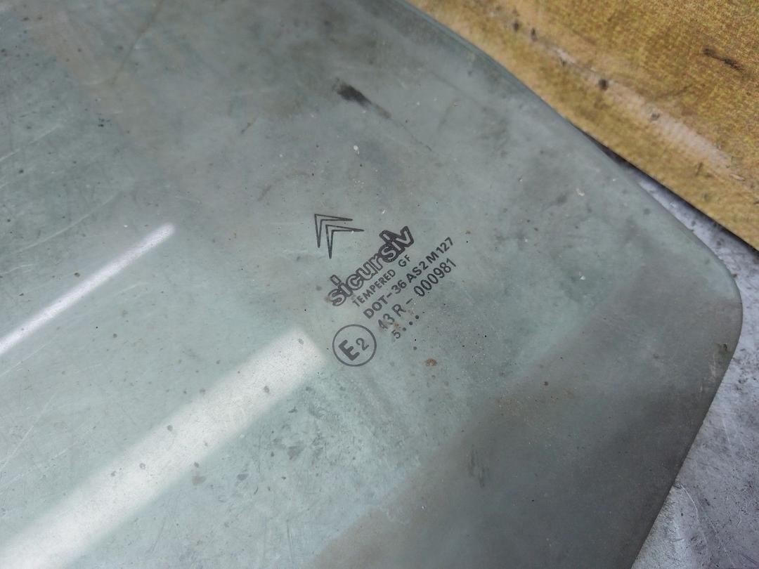 Стекло двери задней правой M3Q26M Citroen Xantia купить