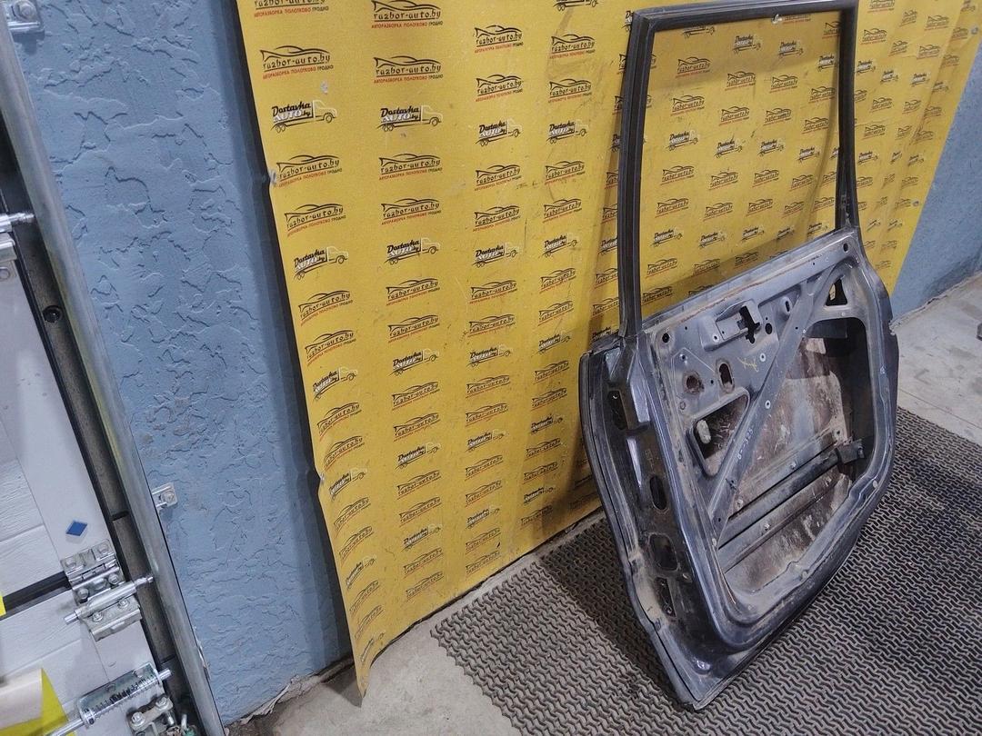 Дверь задняя правая O5GX1L Renault Espace купить на авторазборке