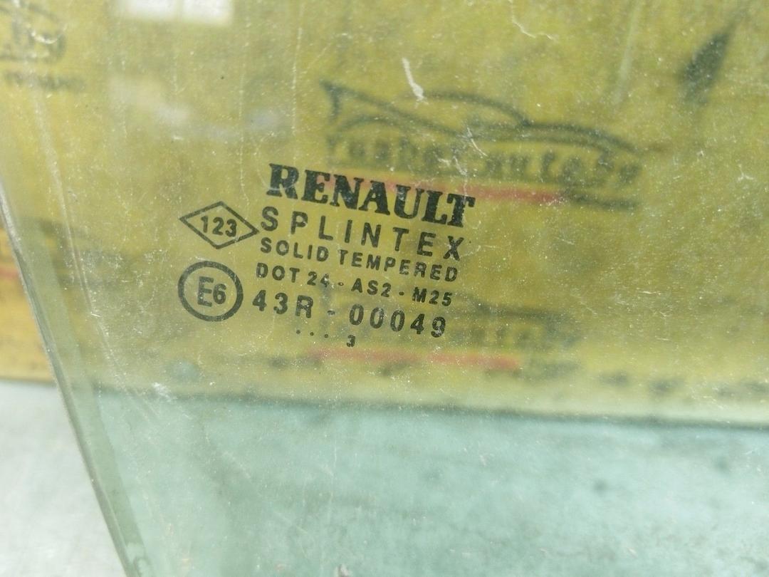 Стекло двери передней правой 7CFOB1 Renault Scenic купить
