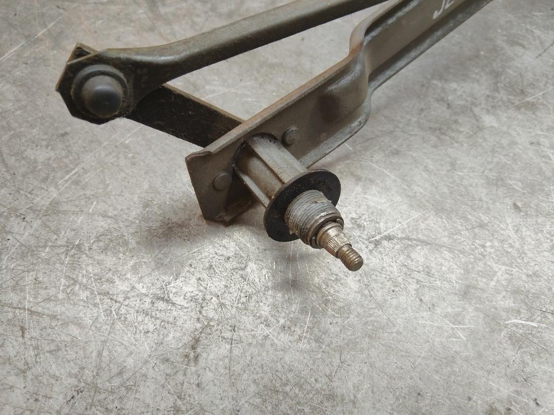 Механизм стеклоочистителя (трапеция дворников) WXO8T1 Volkswagen Jetta купить на авторазборке