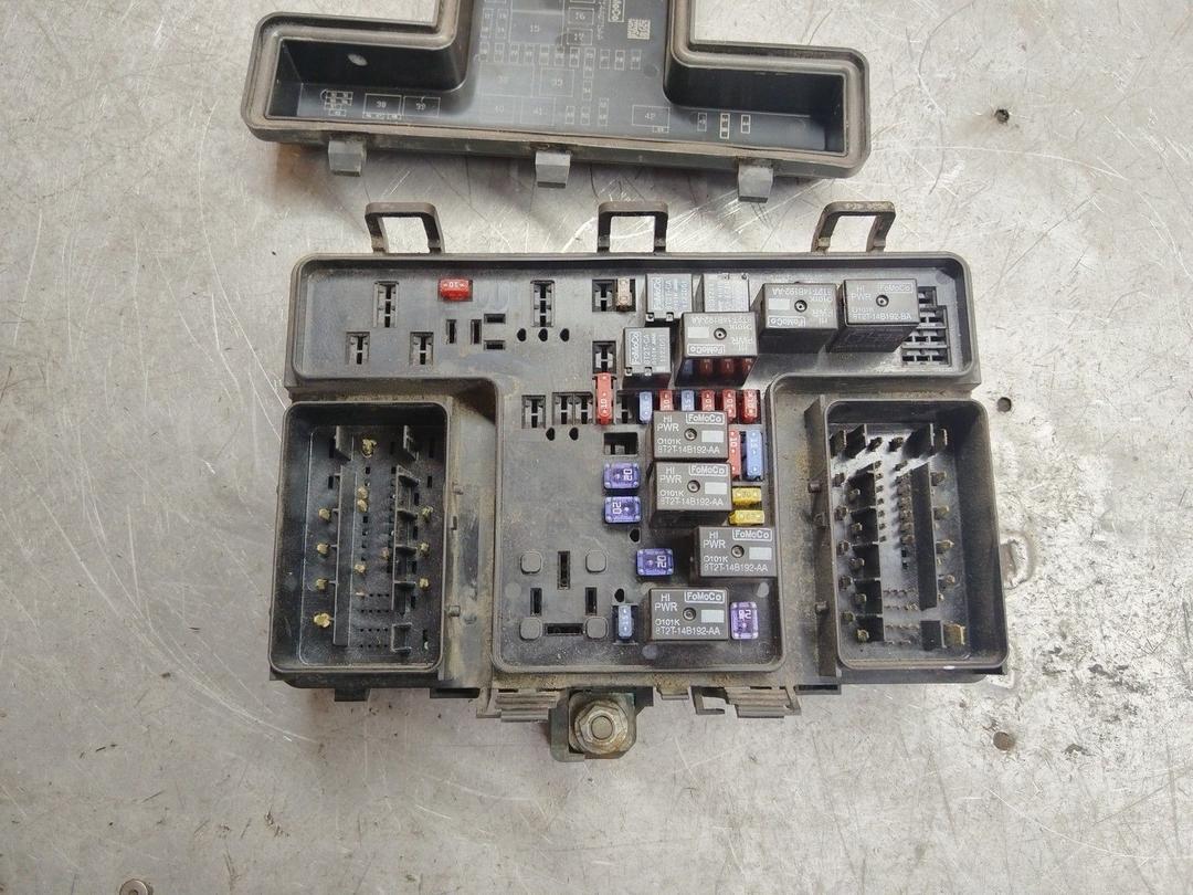 Блок предохранителей A9TUHS Ford Fusion купить с доставкой