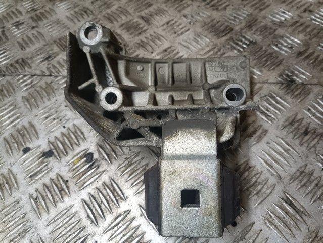 Кронштейн двигателя MH85WZ Renault Clio купить на авторазборке