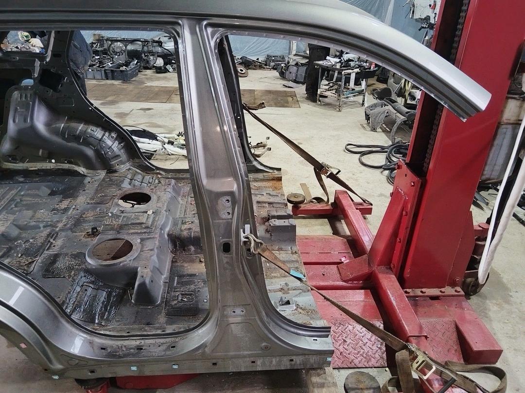 Стойка кузовная центральная правая 6CO2KW Kia Sorento - Фото 1