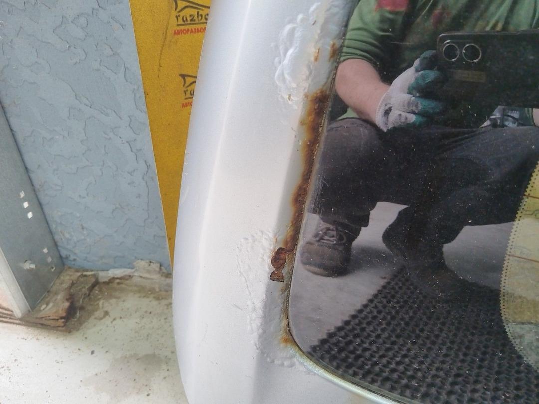 Стекло заднее 9R296Q Kia Carnival купить в магазине запчастей бу