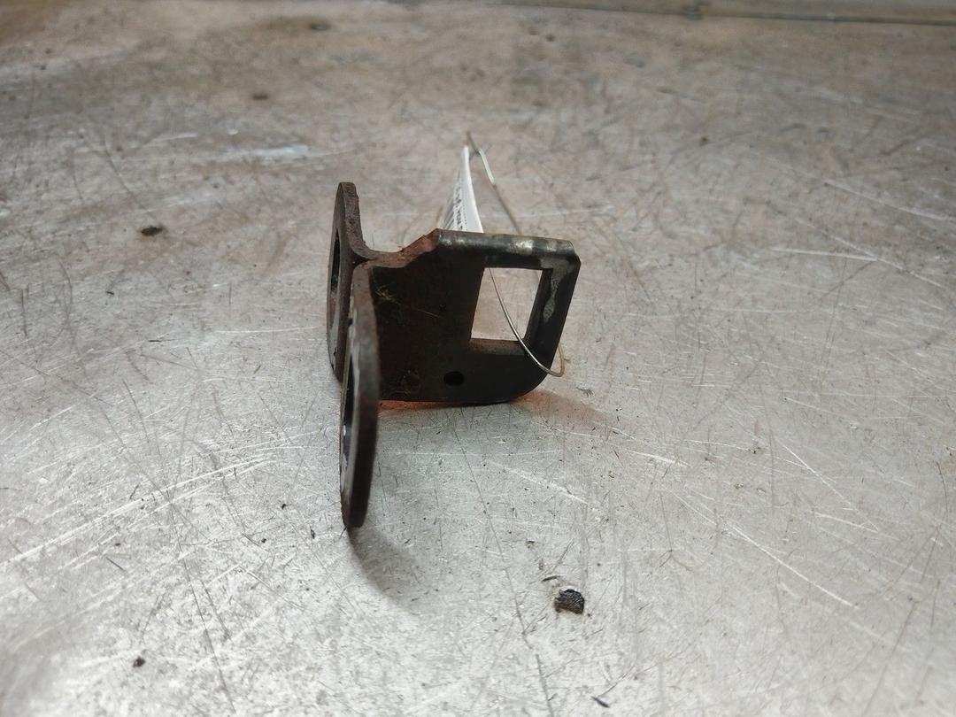 Ответная часть замка багажника P9KYCL Renault Espace