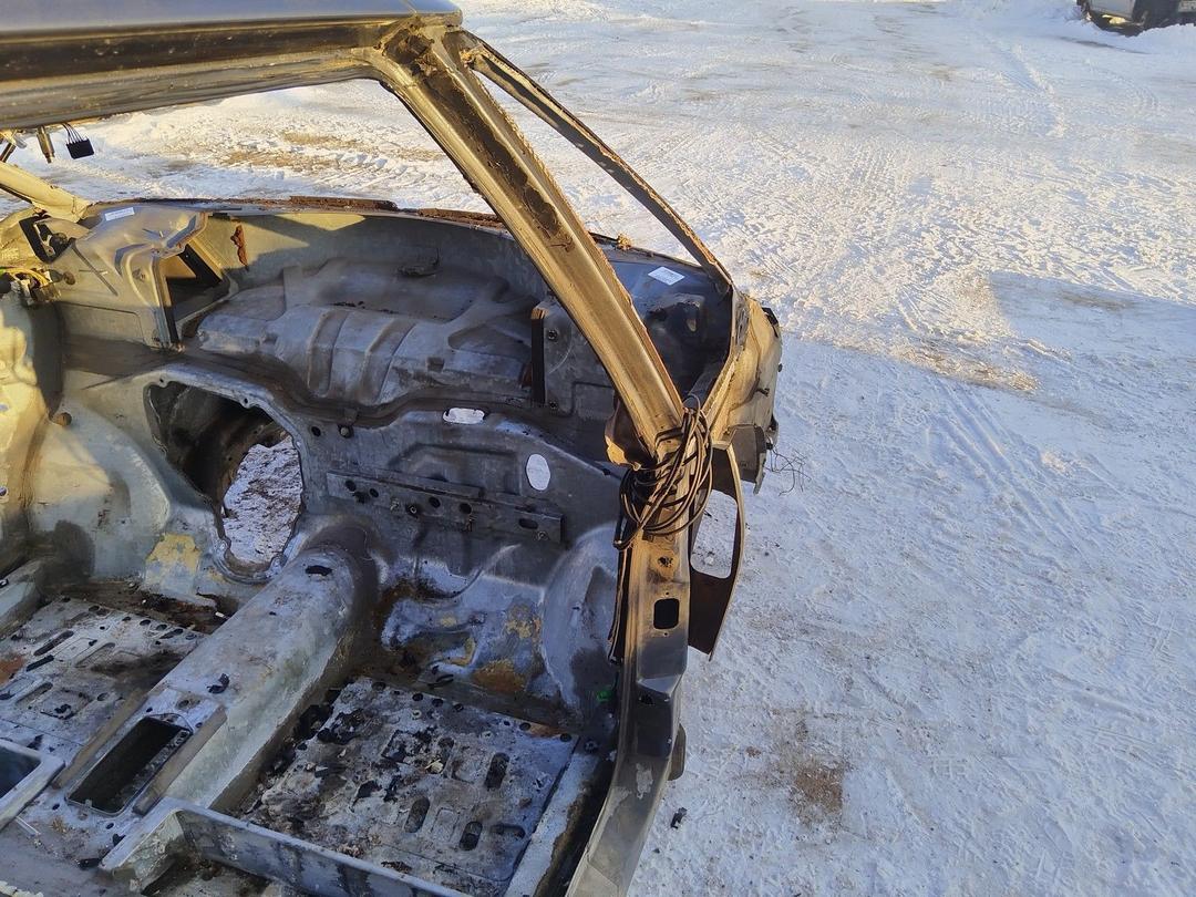 Стойка кузовная передняя правая WMRV0F Renault Espace купить в магазине запчастей бу