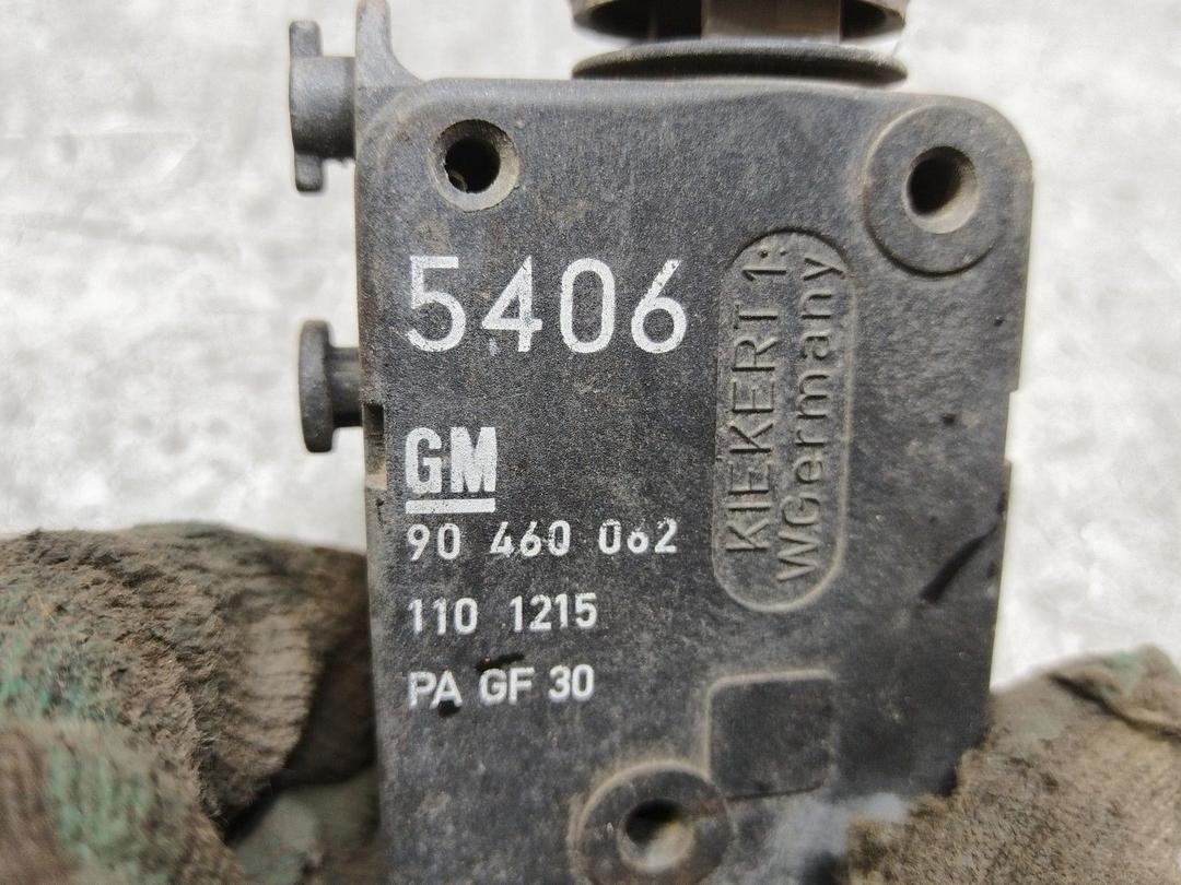 Активатор замка багажника LS024I Opel Omega купить