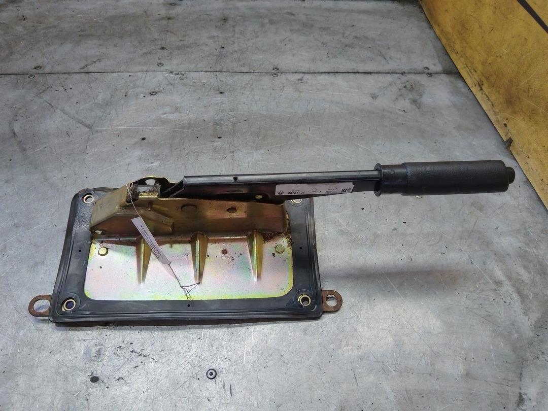 Рычаг ручного тормоза (ручника) OVPMKV Renault Safrane