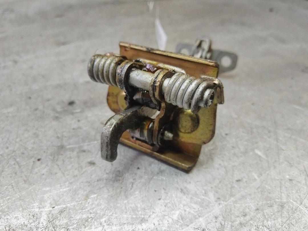 Ограничитель открывания двери передней 340HLM Peugeot 406 купить