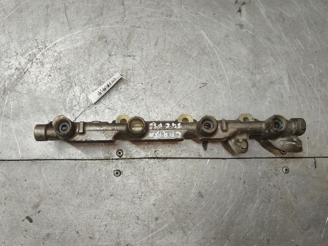 Топливная рампа RCAX38 Mitsubishi Carisma - Фото 2