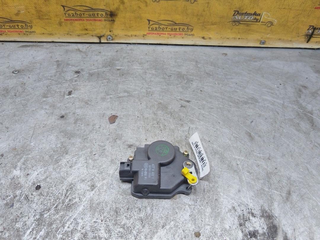 Активатор замка багажника K0X1TX Hyundai Getz - Фото 3