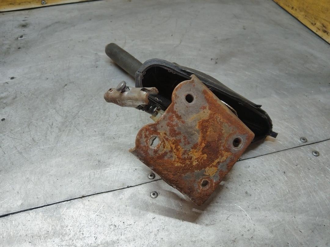 Рычаг ручного тормоза (ручника) D3TZ19 Citroen C5 купить с доставкой