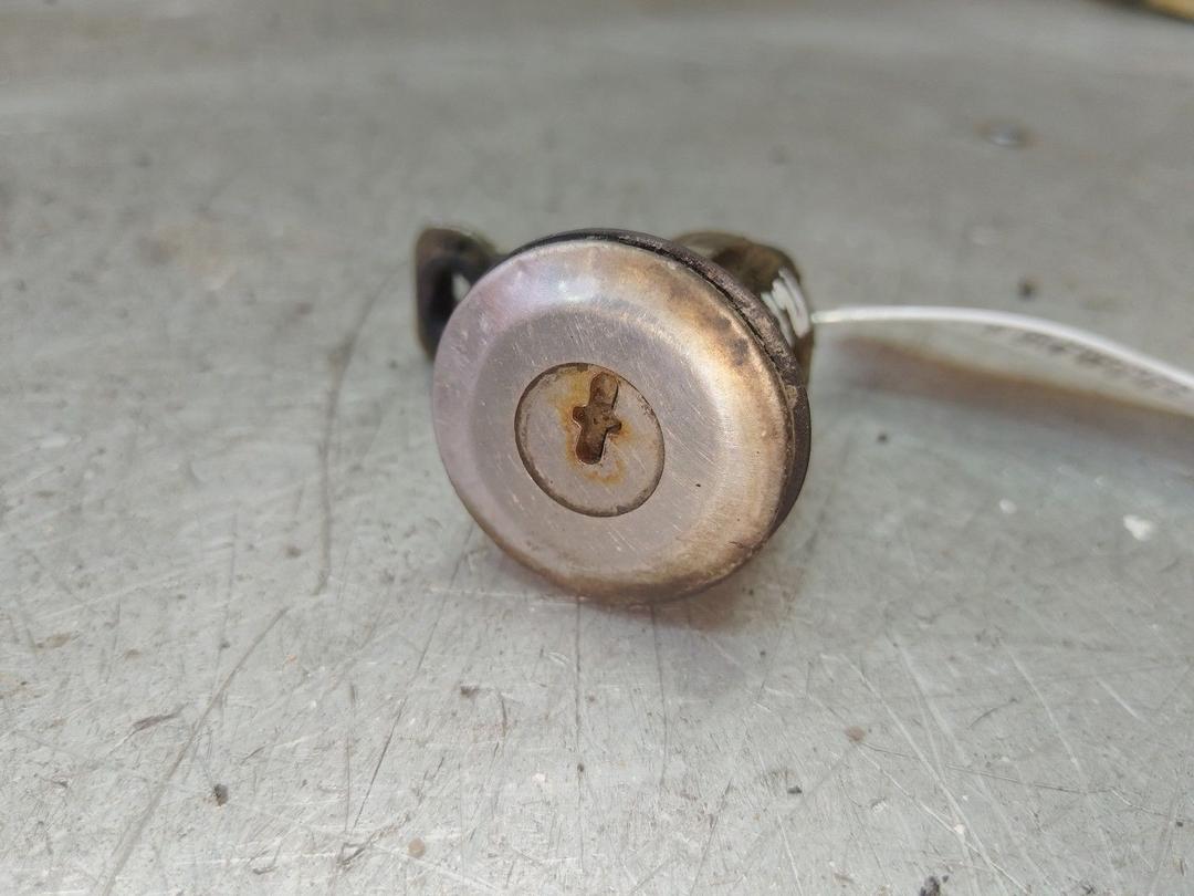 Личинка дверного замка P15I7X Citroen Xsara