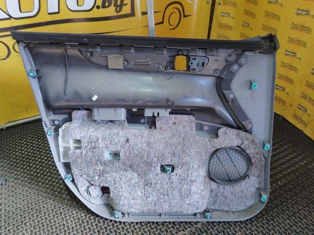 Обшивка двери передней правой (дверная карта) FSL5RN Toyota Avensis Verso купить
