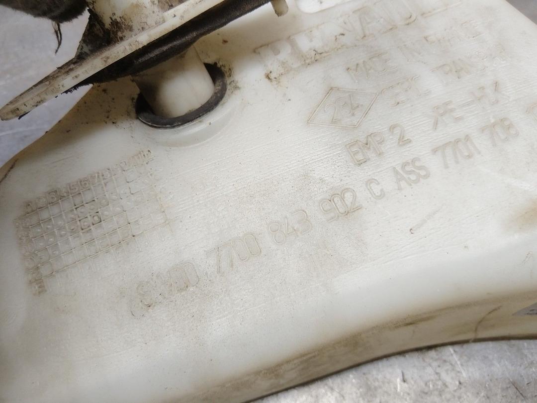 Бачок омывателя PIKW7Y Renault Scenic RX4 купить в магазине запчастей бу