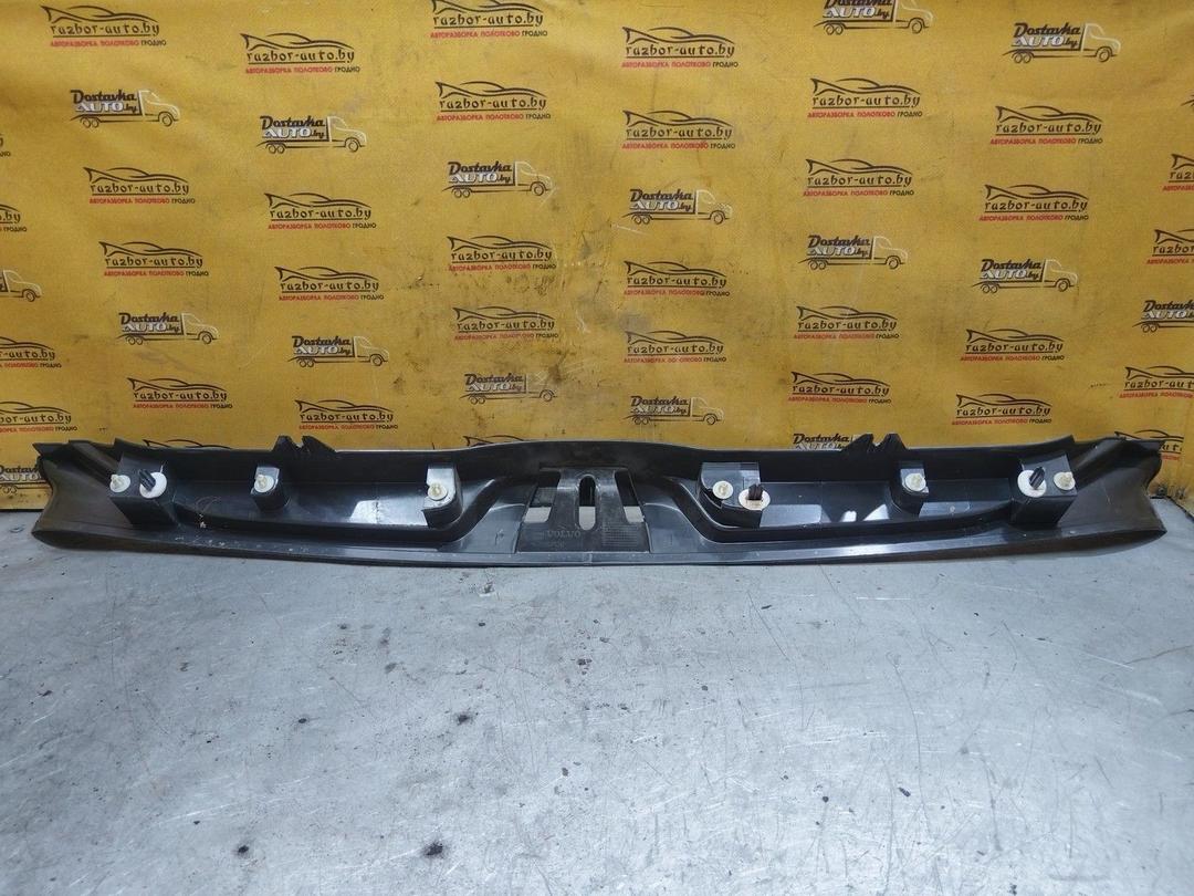 Накладка замка багажника V42U0W Volvo XC70 купить с доставкой