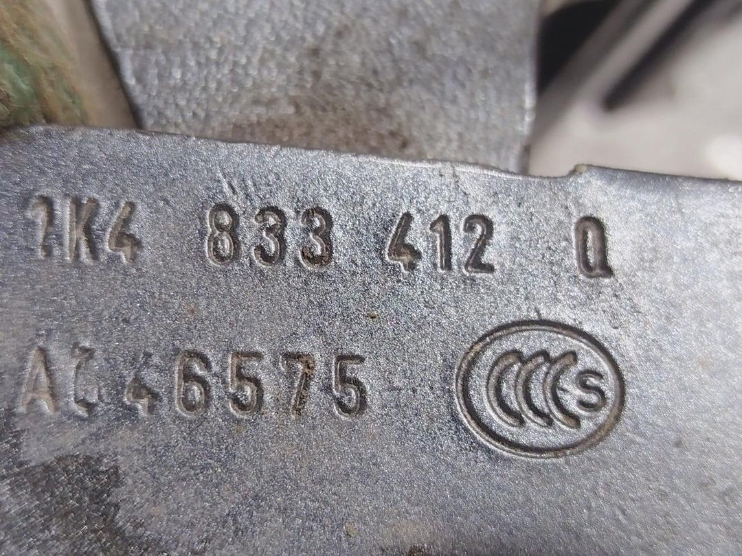 Петля двери задней правой XLL304 Volkswagen Jetta - Фото 5