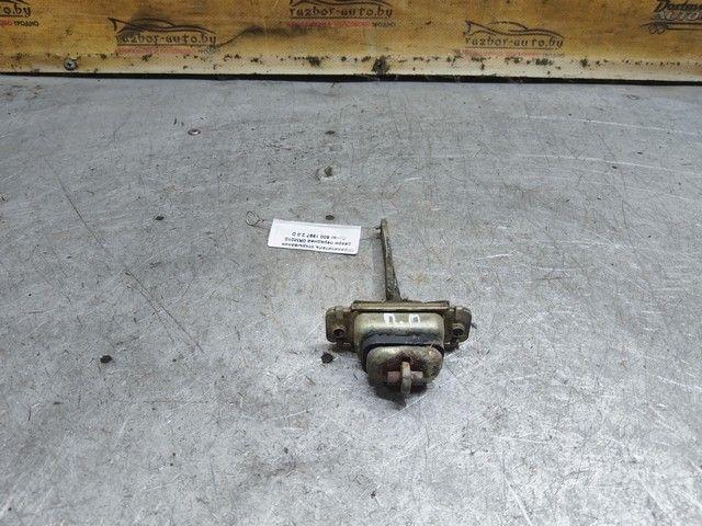 Ограничитель открывания двери передней 0RM010 Rover 600 купить на авторазборке