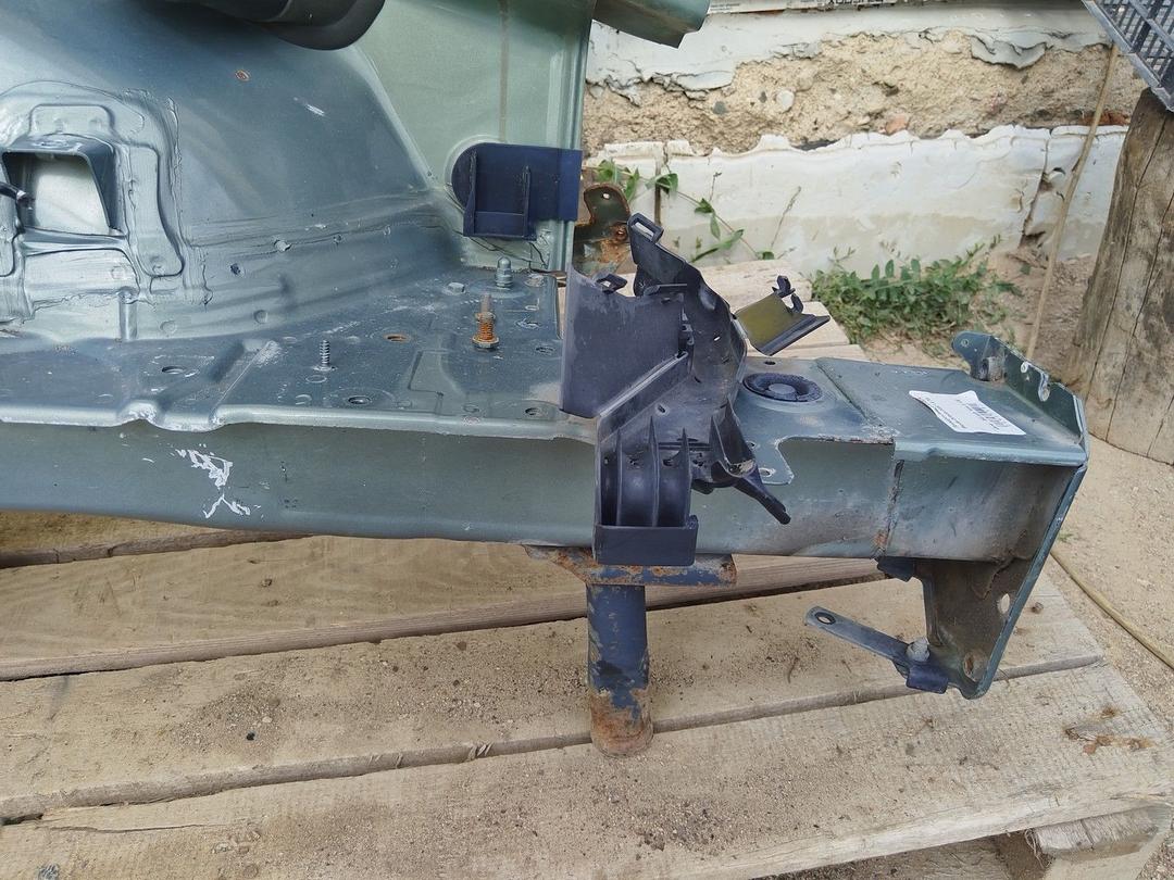 Стойка кузовная передняя левая 7BJOJL Skoda Octavia undefined