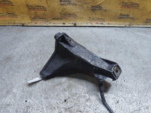 Кронштейн двигателя 3C1M62 Audi A4 купить