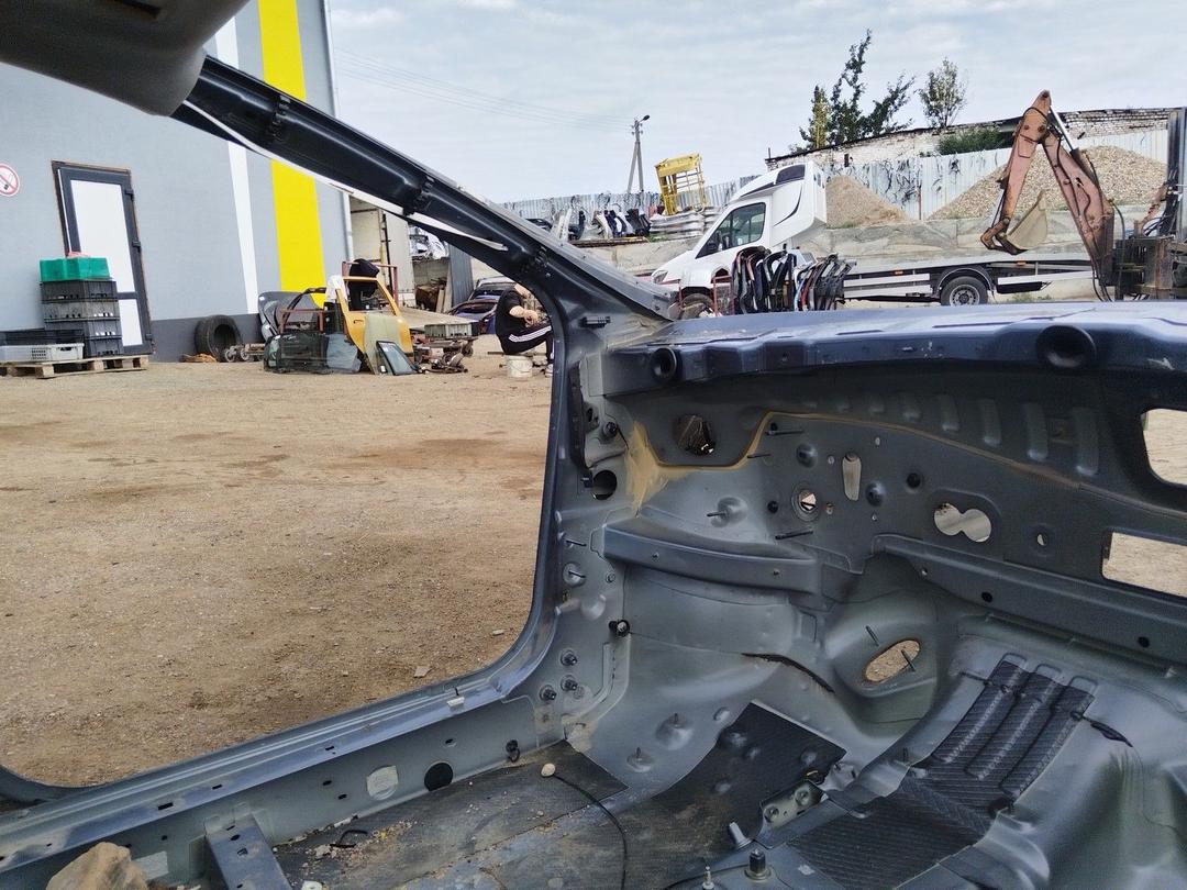 Стойка кузовная передняя левая B04LEV Peugeot 407 купить с доставкой