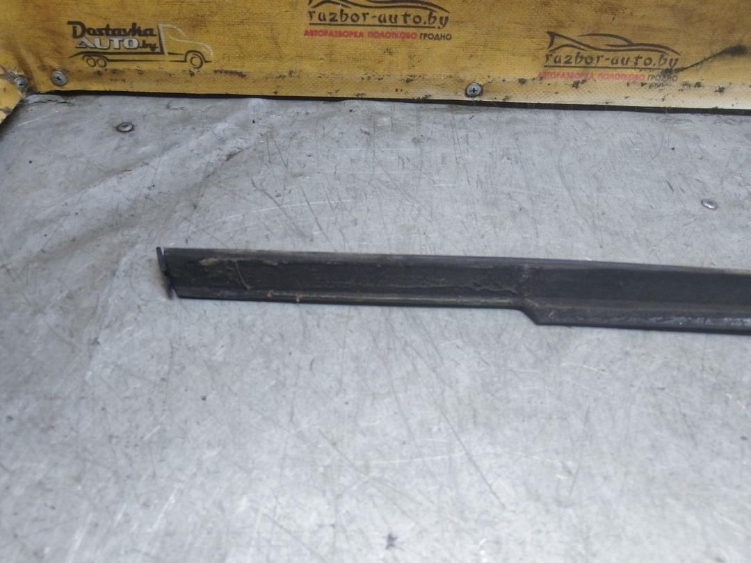 Молдинг стекла двери задней правой наружный 6Y2QXC Renault Laguna купить в магазине запчастей бу