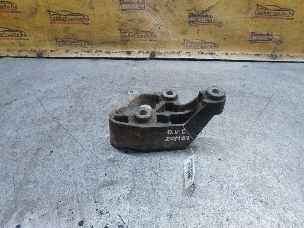 Кронштейн КПП KM03V4 Opel Vectra - Фото 2