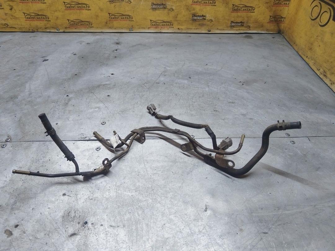 Трубка топливная 5TMF7R Toyota Avensis