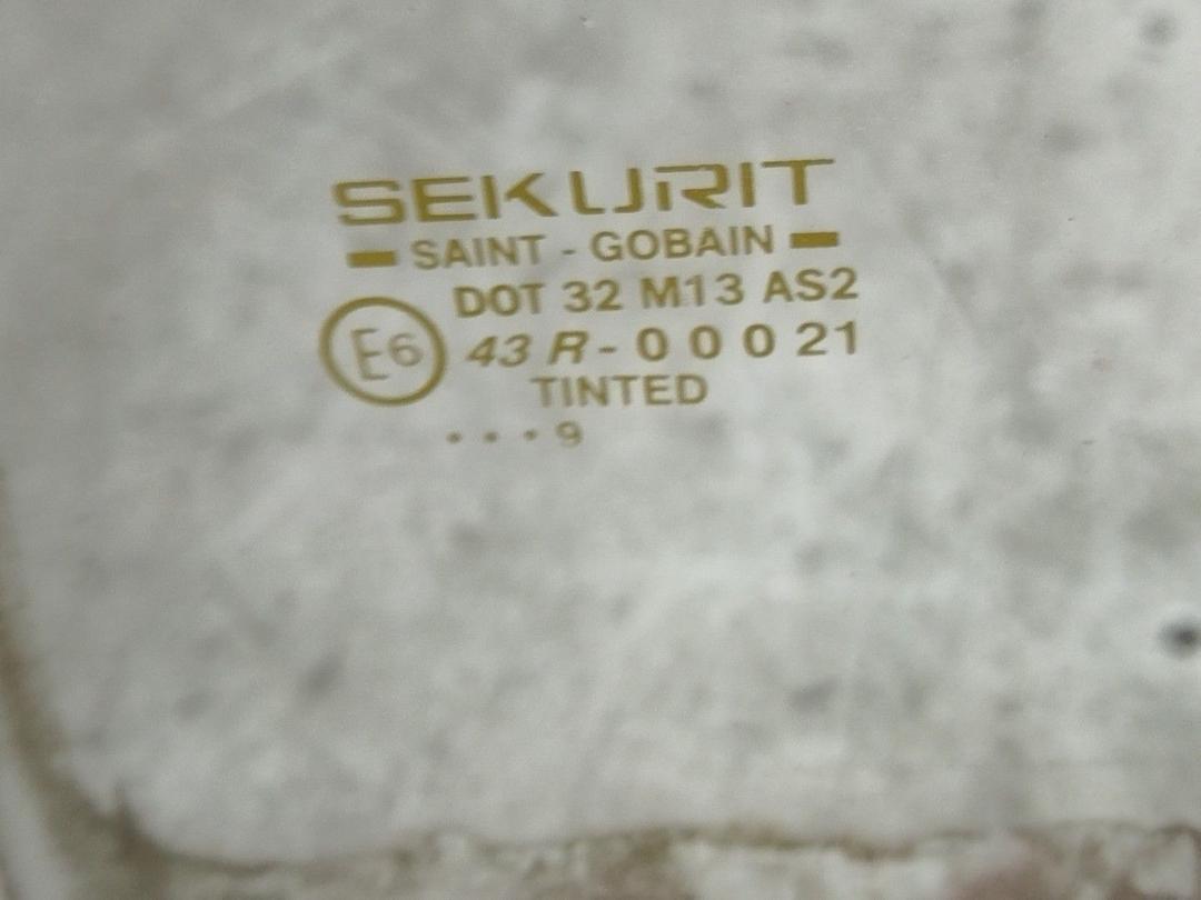 Стекло двери задней левой N412T8 Ford Mondeo - Фото 2